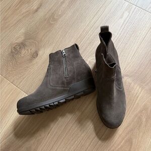 Sorel Dark Brown Suede Footwear